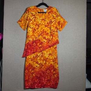 VTG 90s Momentum womens 2 Piece skirt set size M Floral Asymmetrical Top
